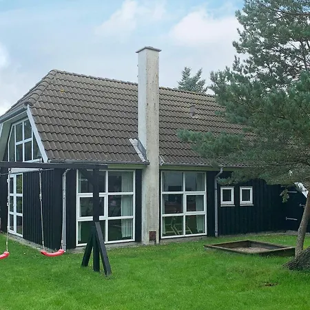 10 Person Holiday In Bl Vand Blåvand